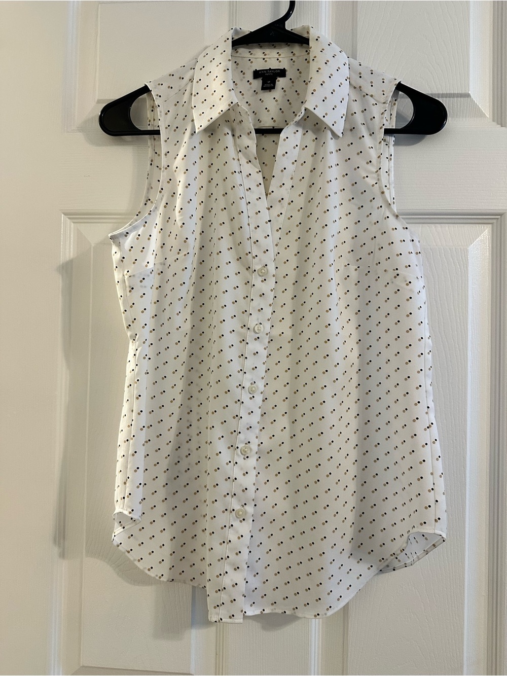 Women’s Ann Taylor White Polka Dot Collared Blouse - EUC - Size Small Petite
